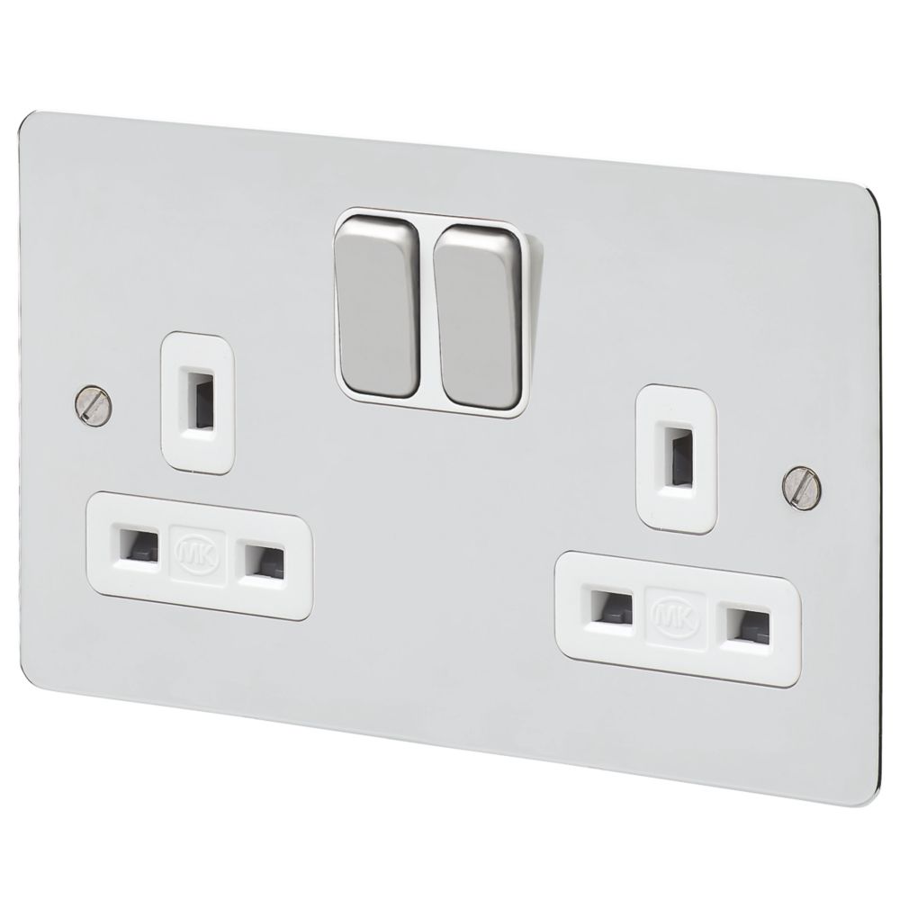 MK Edge 13A 2-Gang DP Switched Plug Socket Polished Chrome with White Inserts Reviews