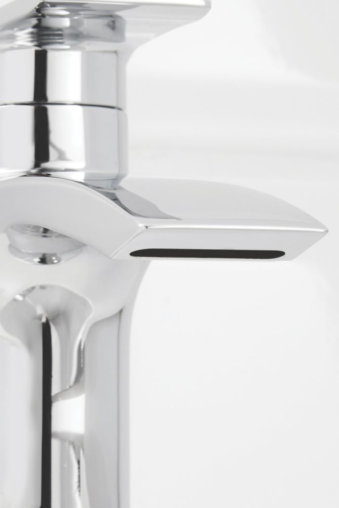 Magor Bath Pillar Taps