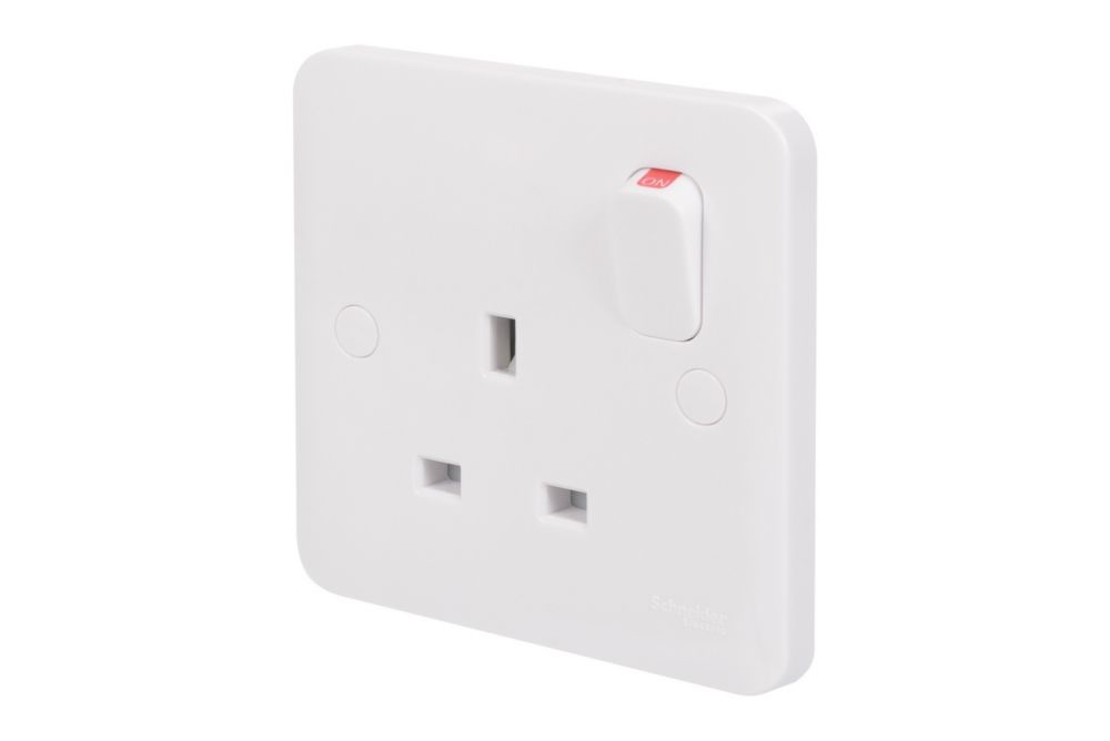 Schneider Electric Lisse 13A 1-Gang DP Switched Plug Socket White Reviews