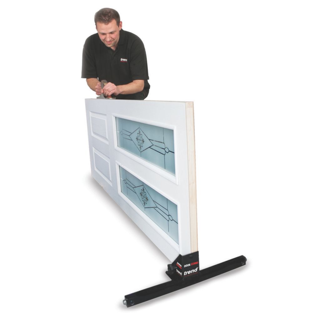 Trend Adjustable Door Stand