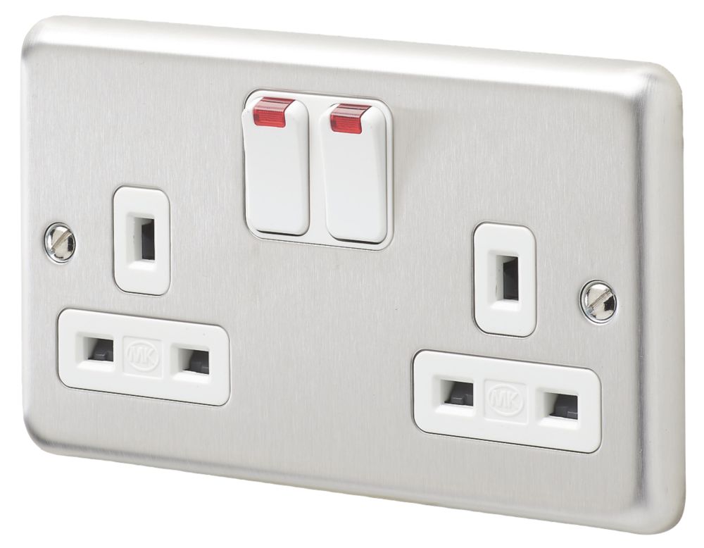 MK Albany Plus 13A 2-Gang DP Switched Plug Socket Brushed Stainless Steel with White Inserts Reviews