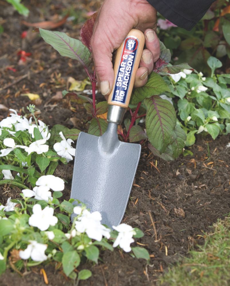 Neverbend Weatherproof Garden Trowel