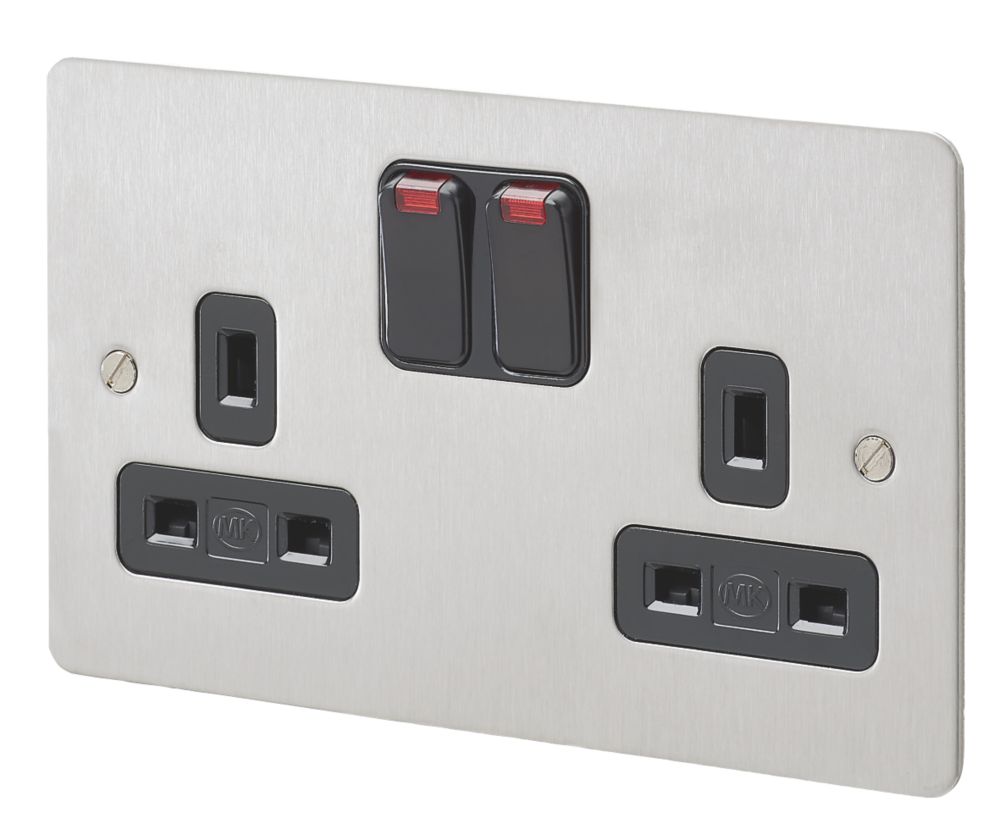 MK Edge 13A 2-Gang DP Switched Plug Socket Brushed Stainless Steel with Neon with Black Inserts Reviews