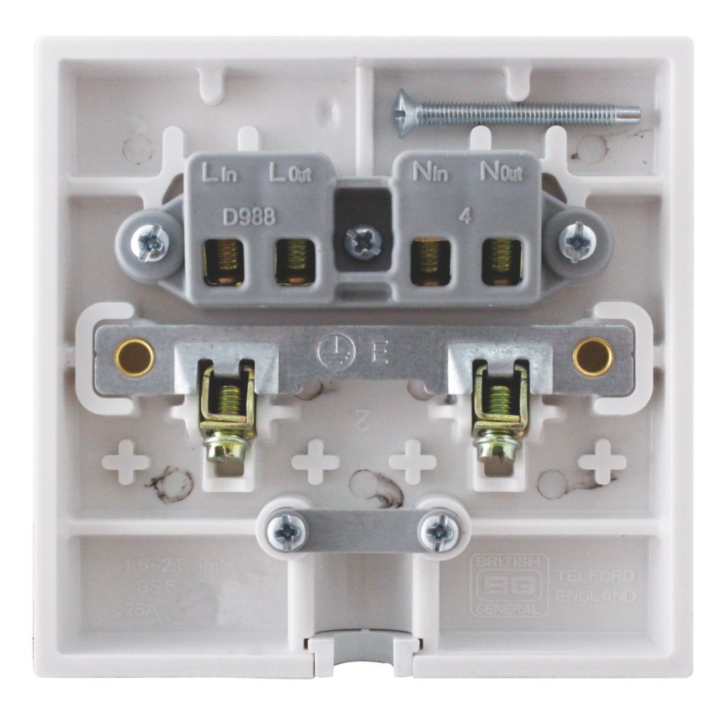 British General 900 Series 20A Unswitched Flex Outlet Plate White