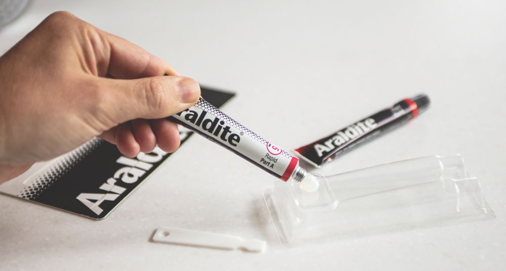 Araldite 2-Part Epoxy Adhesive Tubes Opaque 2 x 15ml