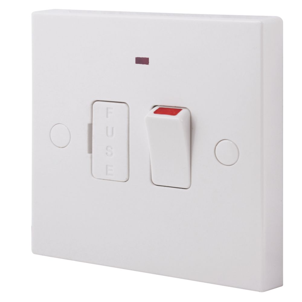 British General 900 Series 13A Switched Fused Spur with LED White with Colour-Matched Inserts Reviews