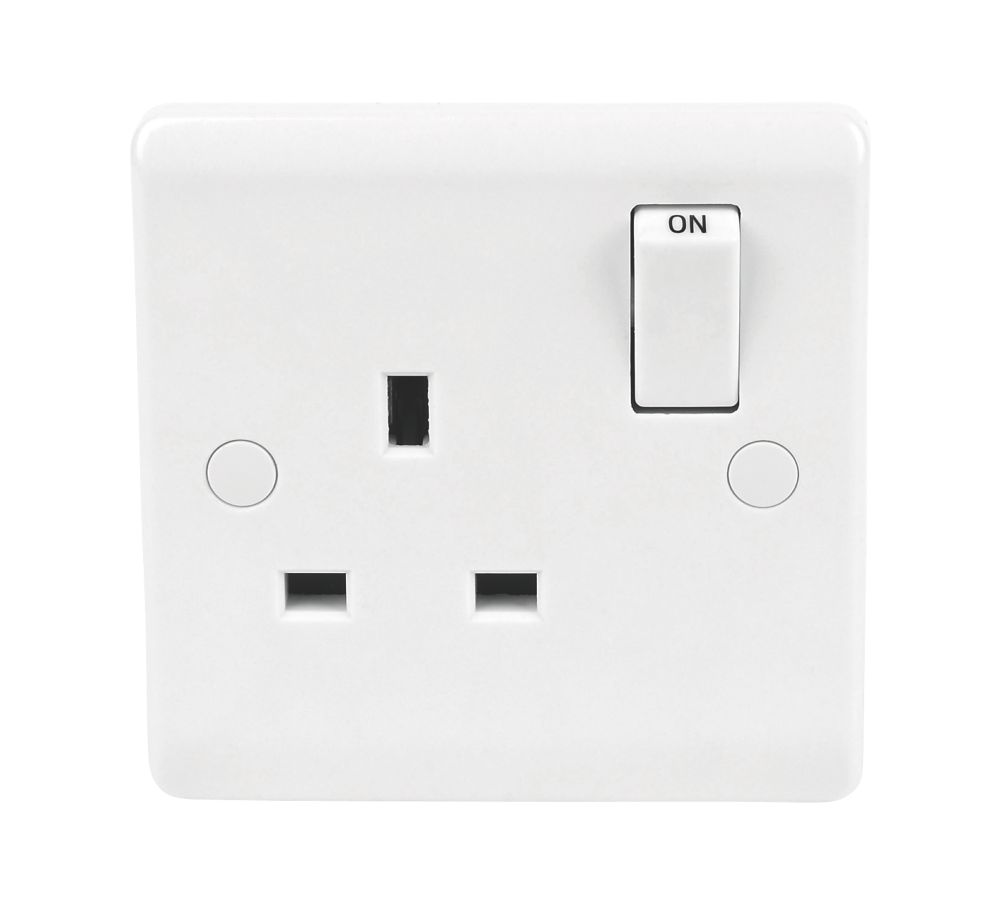 LAP 13A 1-Gang SP Switched Plug Socket White