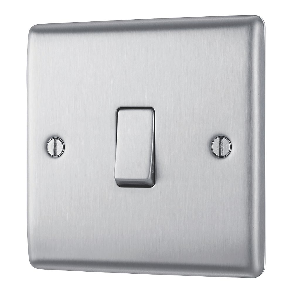 British General Nexus Metal 10AX 1-Gang Intermediate Switch Brushed Stainless Steel with Colour-Matched Inserts Reviews