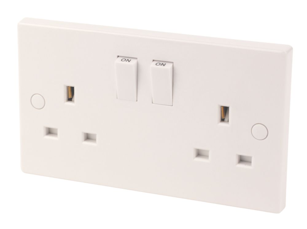 13A 2-Gang SP Switched Plug Socket White Reviews