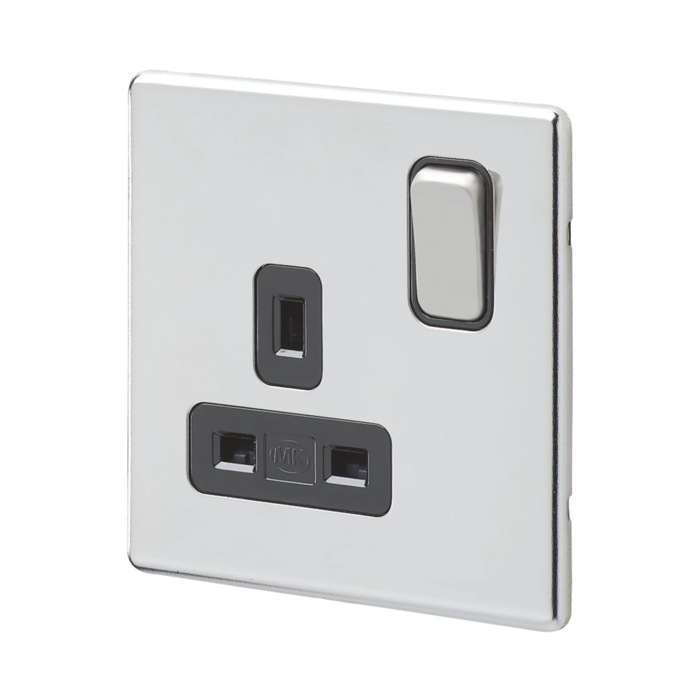 MK Aspect 13A 1-Gang DP Switched Plug Socket Polished Chrome with Black Inserts Reviews