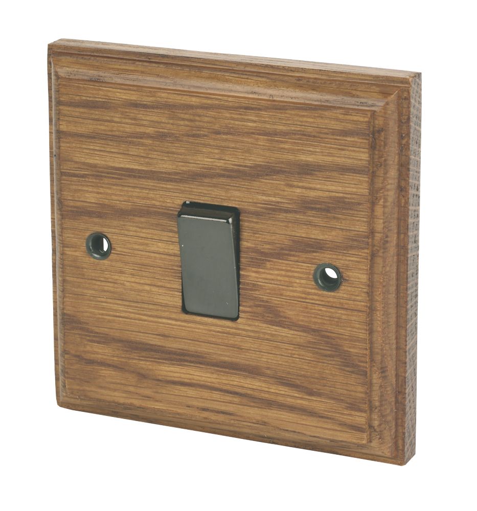 Varilight 10AX 1-Gang 2-Way Light Switch Medium Oak with Colour-Matched Inserts Reviews