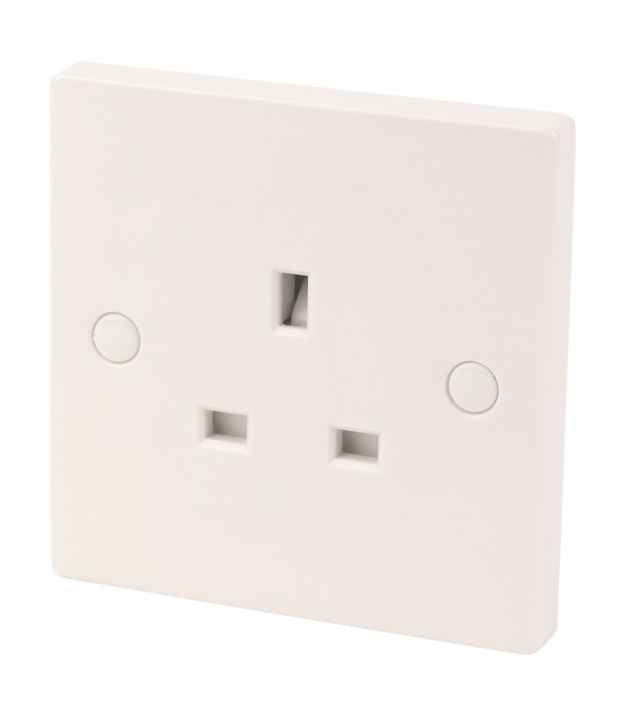 13A 1-Gang Unswitched Plug Socket White Reviews