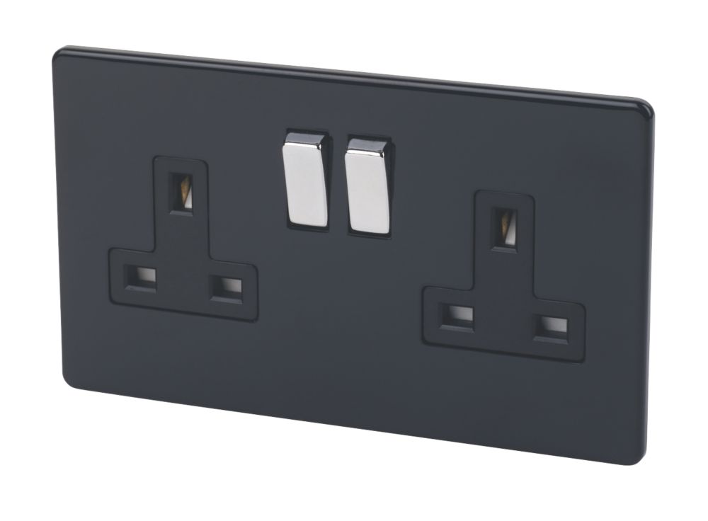 Varilight 13AX 2-Gang DP Switched Plug Socket Jet Black with Black Inserts Reviews