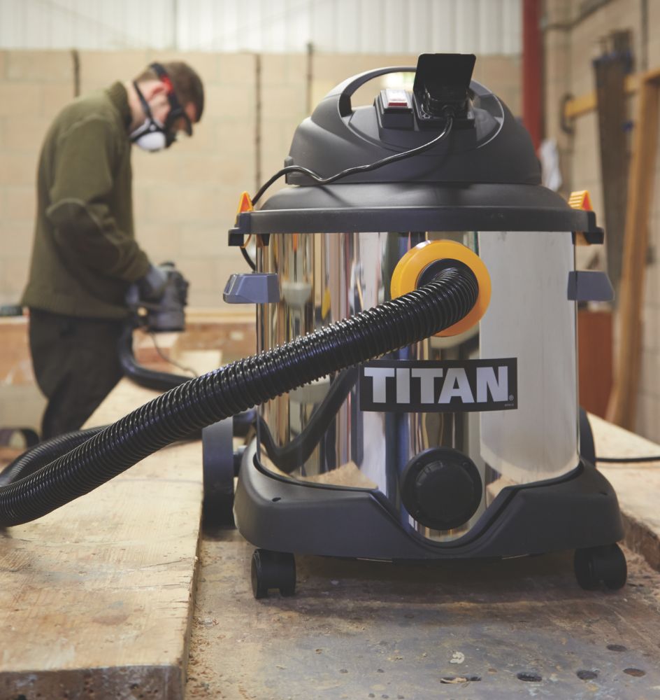 Titan TTB430VAC 1400W 30Ltr Wet & Dry Vacuum Cleaner 240V