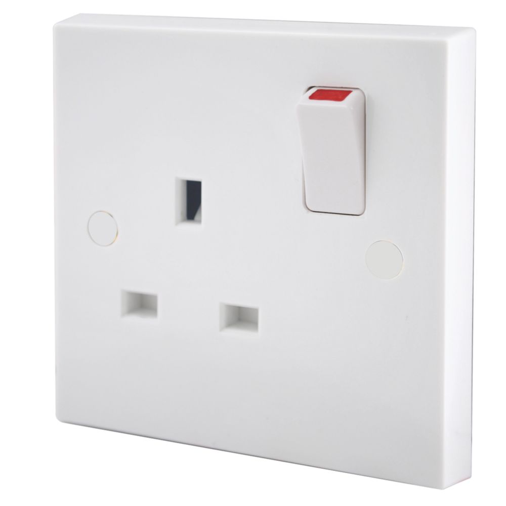 British General 900 Series 13A 1-Gang SP Switched Plug Socket White 5 Pack