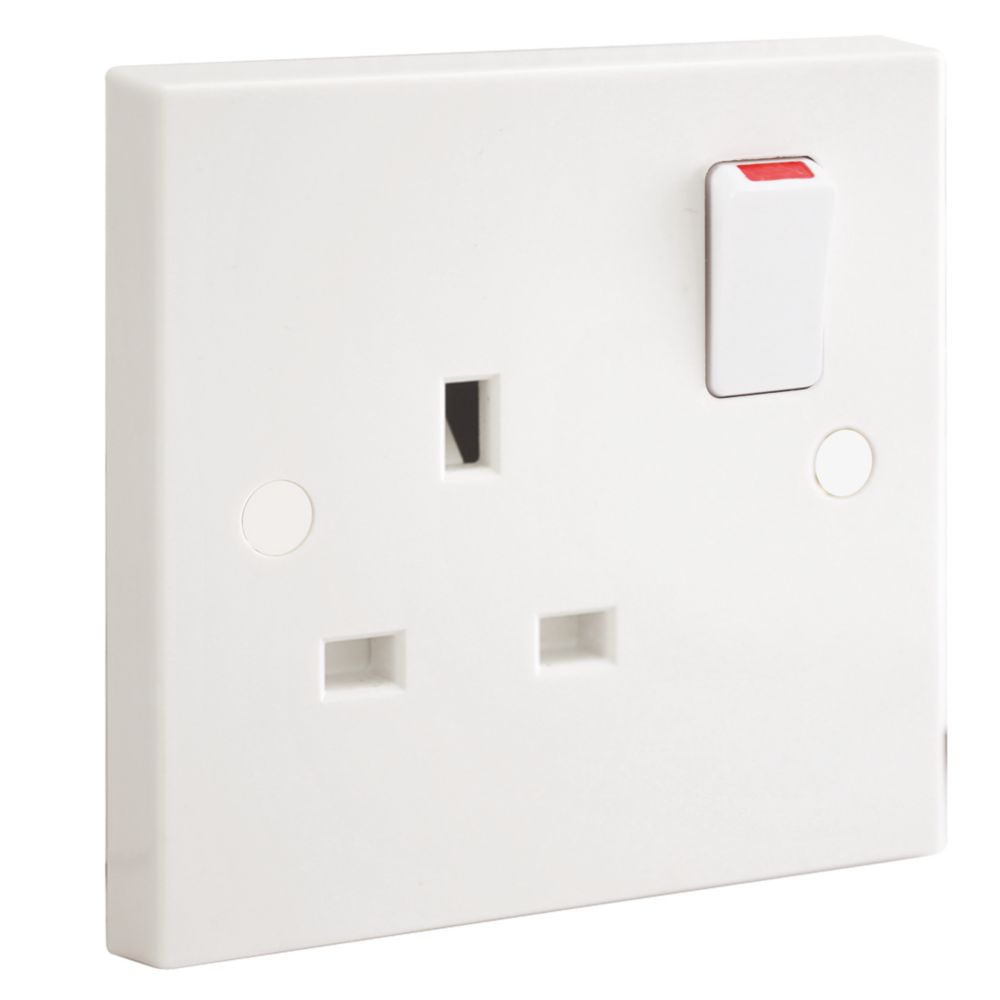 British General 900 Series 13A 1-Gang SP Switched Plug Socket White 5 Pack