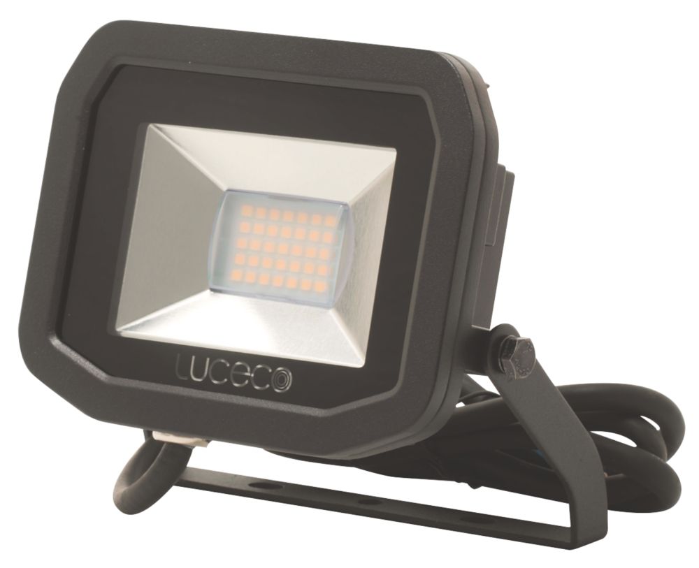 Luceco LFS12B150 LED Slim Floodlight 15W Black Cool White Reviews