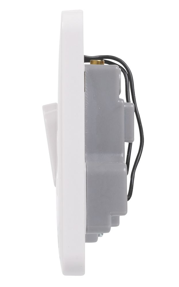 Schneider Electric Lisse 45A 2-Gang DP Cooker Switch & 13A DP Switched Socket White with LED