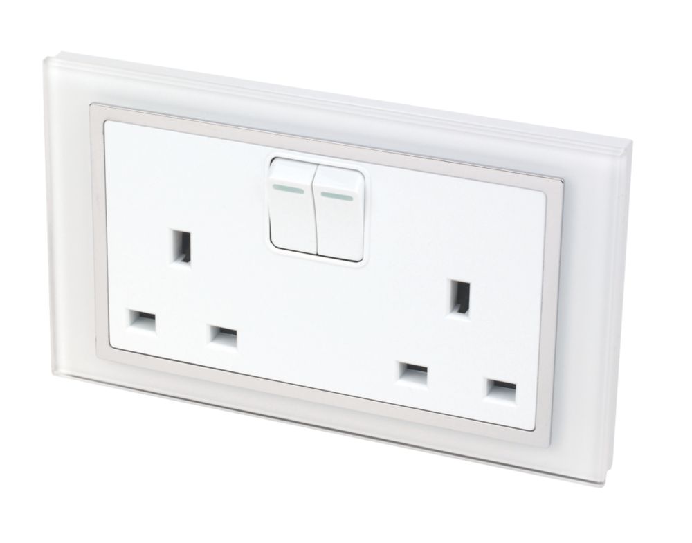 Retrotouch Crystal 13A 2-Gang DP Switched Plug Socket White Glass with White Inserts Reviews