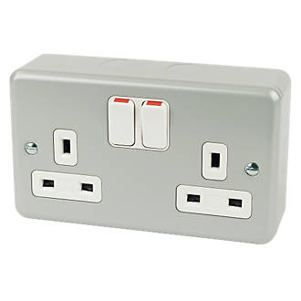 Pack of 5 Metal Clad 2 Gang Double Socket 13A Electrical Socket With Back Box 