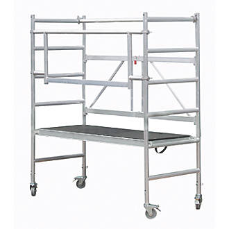 werner single depth aluminium mobile access tower base unit pack 1 0 7 x 1 67 x 0 7m standard scaffold towers screwfix com