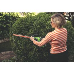 Greenworks  GWG40HT61 61cm 40V Li-Ion   Cordless Hedge Trimmer - Bare