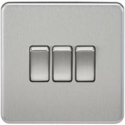 Knightsbridge  10AX 3-Gang 2-Way Light Switch  Brushed Chrome
