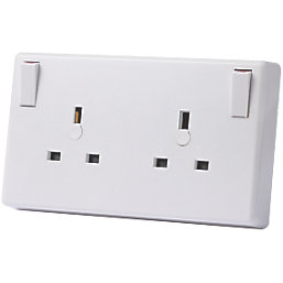 LAP  13A 1G to 2G Switched Converter Socket White