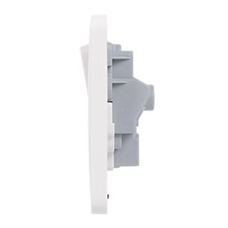 Schneider Electric Lisse 15A 1-Gang SP Switched Round Pin Plug Socket White