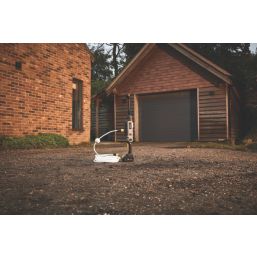 Titan TTI855PRW 22bar 18V 1 x 5.0Ah Li-Ion   Cordless Hand-Held Pressure Washer