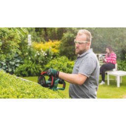 Bosch UniversalHedgeCut 60 60cm 480W 230V Corded  Hedge Trimmer