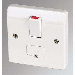 MK Logic Plus 13A Switched Fused Spur & Flex Outlet  White