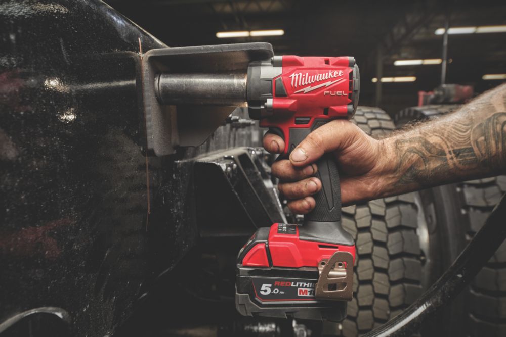 Milwaukee M18 FIW2F12-502X FUEL 18V x 5.0Ah Li-Ion RedLithium Brushless  Cordless Impact Wrench Screwfix