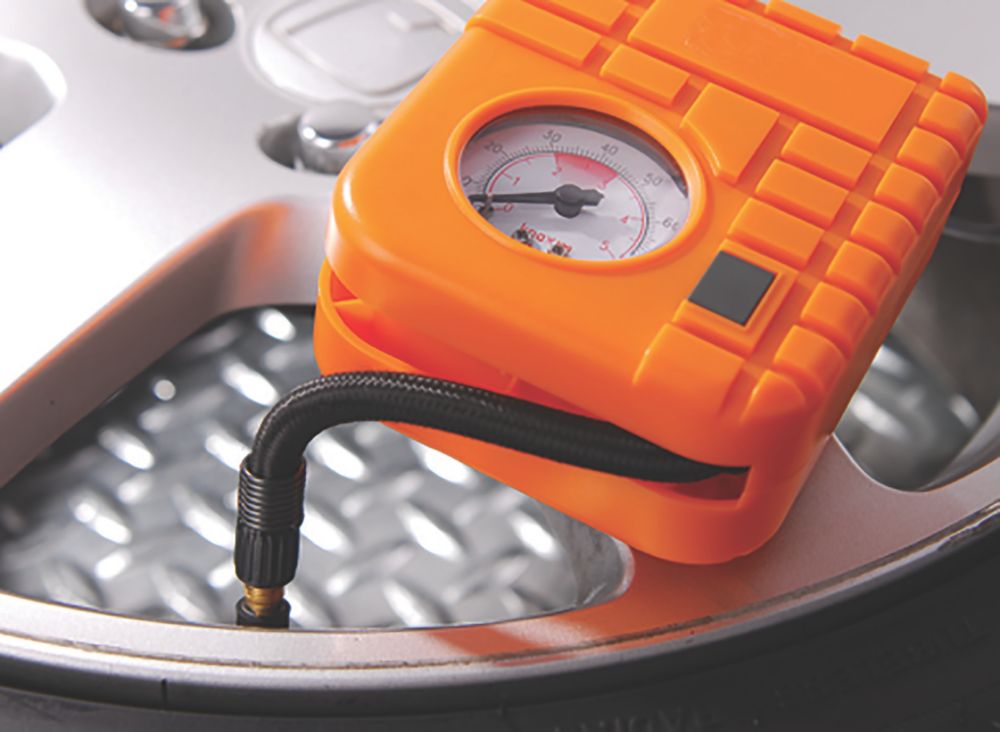 Rac compact deals tyre inflator