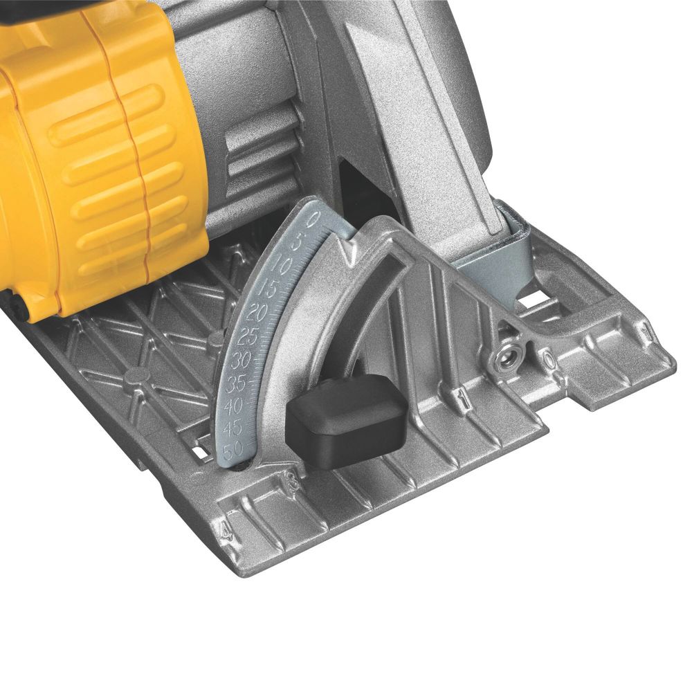 Dewalt battery circular on sale saw screwfix