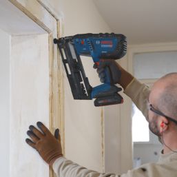 Bosch GNH 18V-64-2 M Professional 64mm 18V Li-Ion AMPShare Brushless Second Fix Cordless Nail Gun - Bare