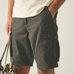 Regatta Shorebay II Cargo Shorts Dark Khaki 44" W