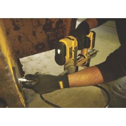 DeWalt DCGG571M1-GB 18V 1 x 4.0Ah Li-Ion XR  Cordless Grease Gun