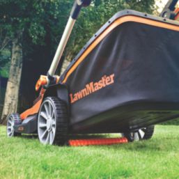 LawnMaster CLM4846A-01 48V 4 x 4.0Ah Lithium MX Brushless Cordless 46cm Rotary Lawn Mower