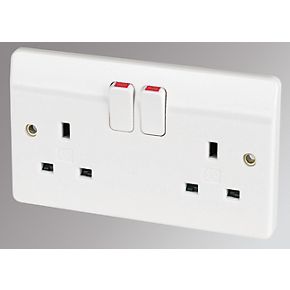 Manningham Electrical 13A 2 Gang Double Pole Switched Twin Socket Plug Wall 