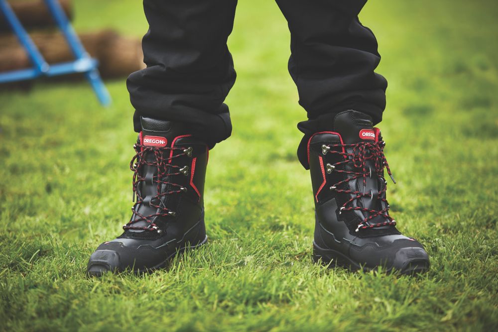 Screwfix shop chainsaw boots