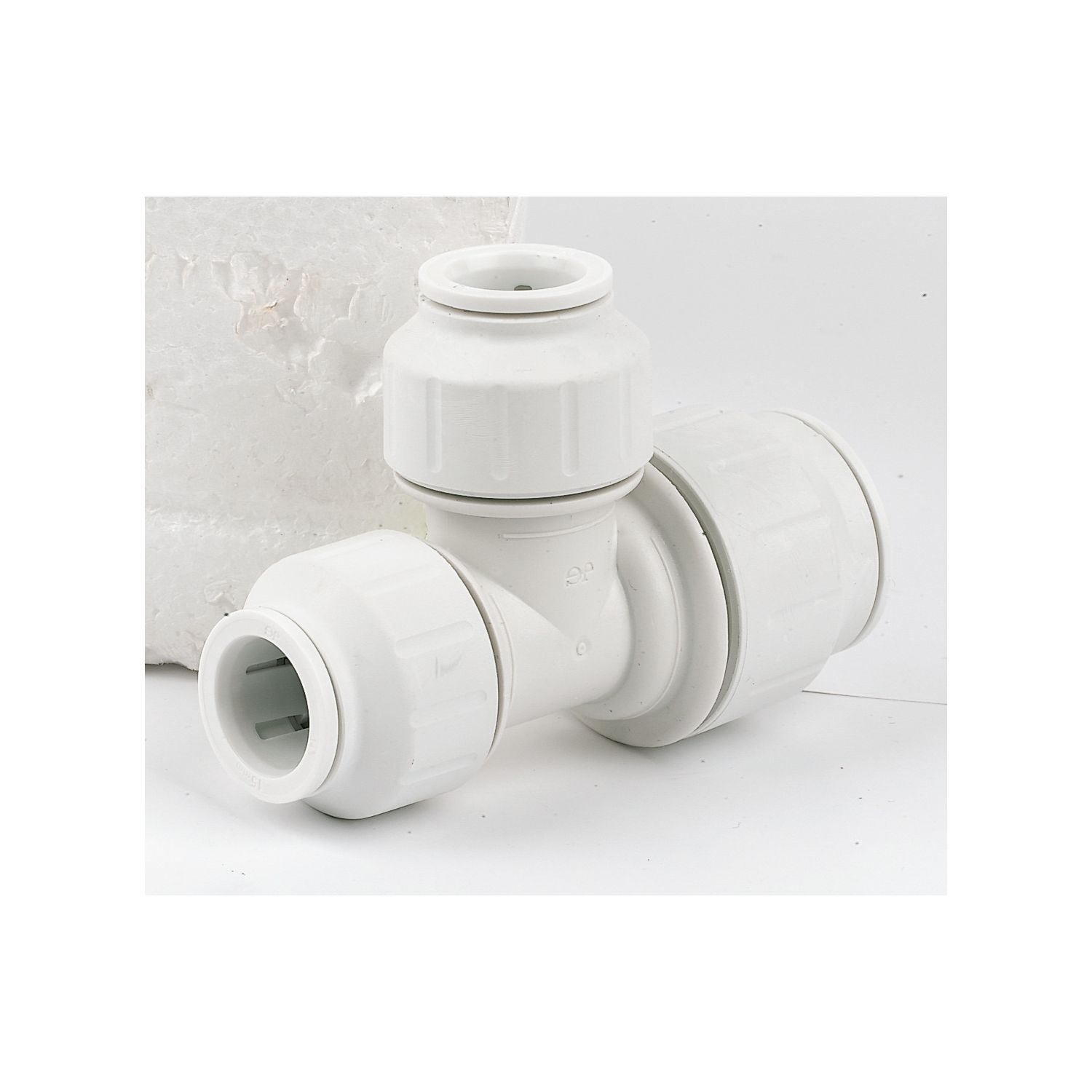 JG Speedfit Plastic Push-Fit Reducing Tee 22mm x 15mm x 15mm (16663)