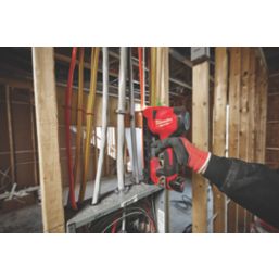 Milwaukee Cable Staples Hot Dip Galvanised 25mm x 19mm 600 Pack