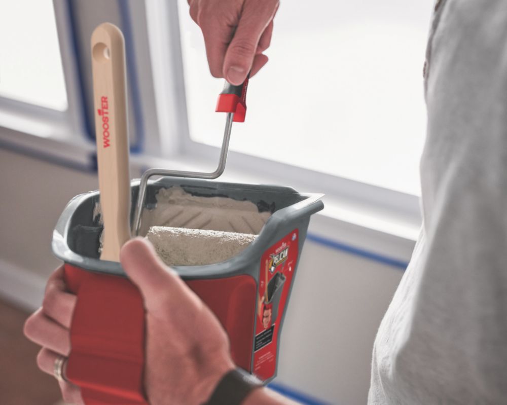 thumbnail image 2 of Durable 9-Inch Paint Roller Frame – Fits Sherlock GT & Threaded Poles 2 of 3