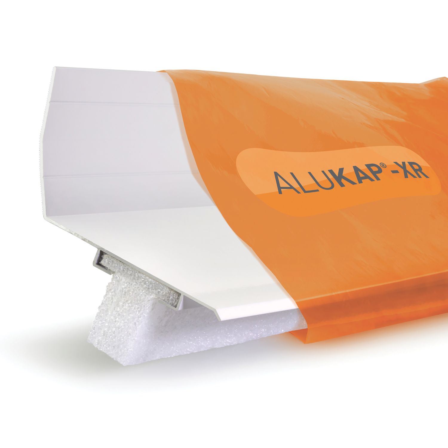 ALUKAP-XR AKX900W Aluminium Top Wall Flashing White 132mm x 105mm x 2.4m (176JC)