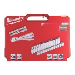 Milwaukee  3/8" Drive Ratchet & Socket Set 32 Pieces
