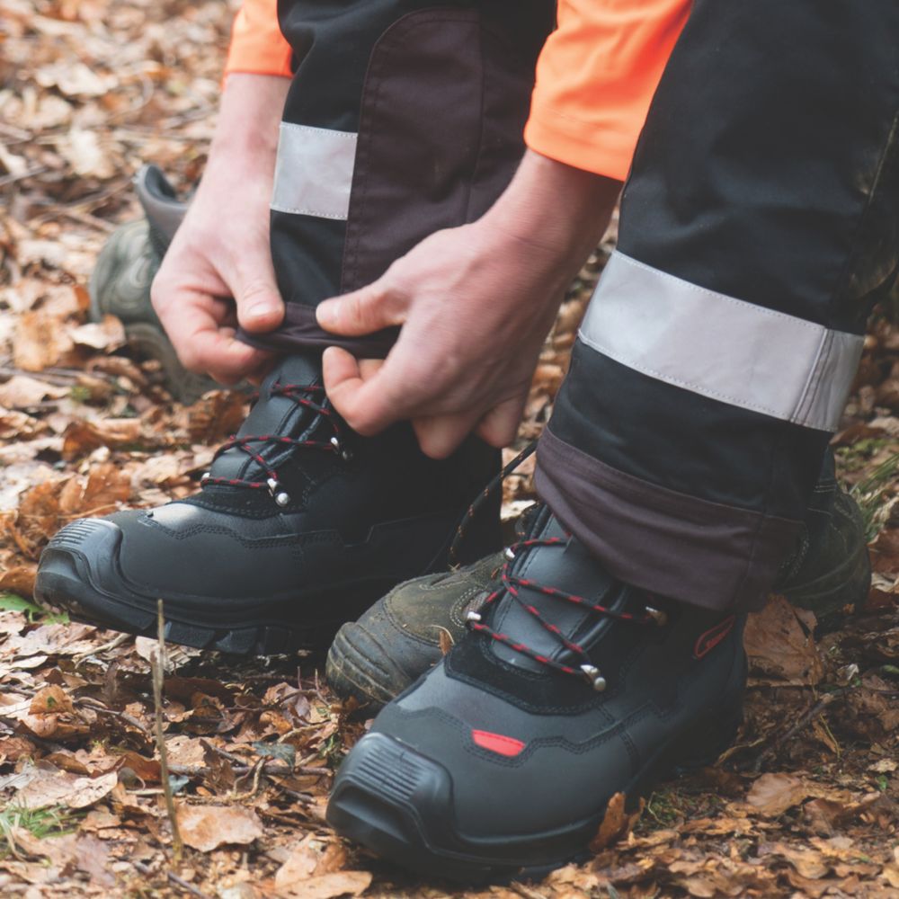 Screwfix sales chainsaw boots