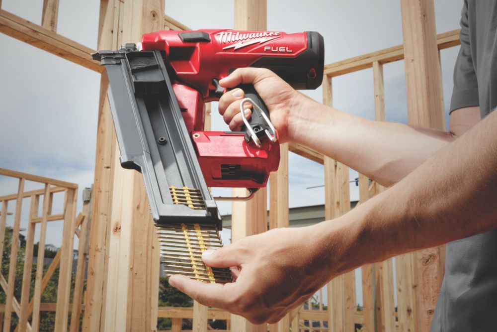 Milwaukee M18FFN21 0C 3.7mm 18V Li Ion RedLithium Brushless First