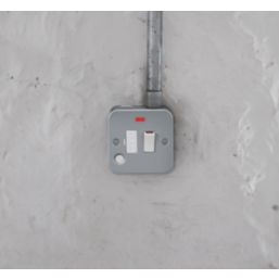 Knightsbridge Metal Clad 13A Switched Metal Clad Fused Spur & Flex Outlet with Neon