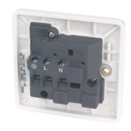 Hager Sollysta WMSS81 13A 1-Gang 2P+E Switched Socket White